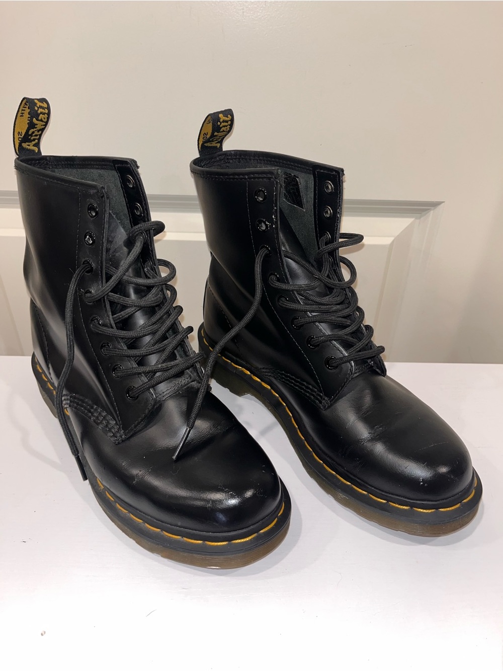 Dr. Martens 1460 W Black Smooth Leather Round Toe Lace Up Ankle Boots Women’s 8